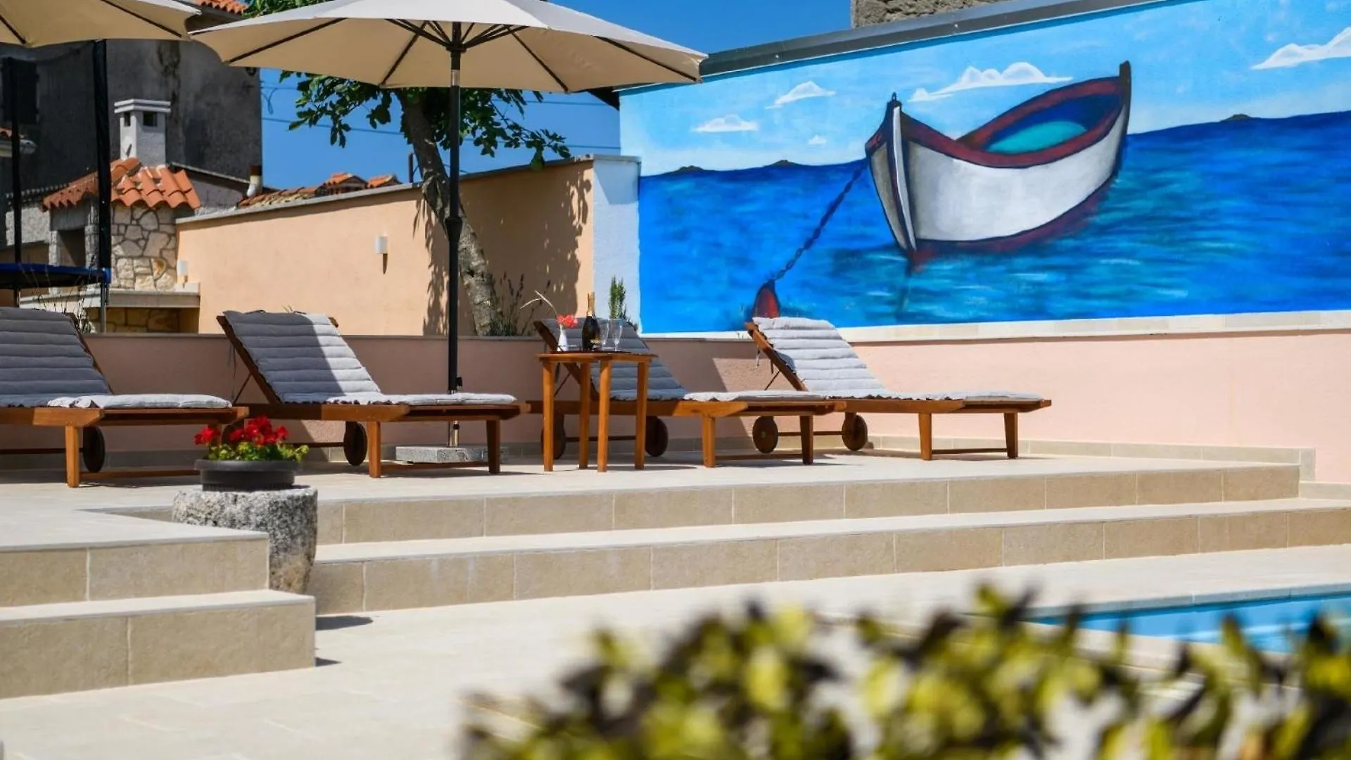 Ferienhaus Mit Privatpool Fuer 4 Personen Ca 120 Qm In Divsici, Istrien Suedkueste Von Istrien Nyaraló