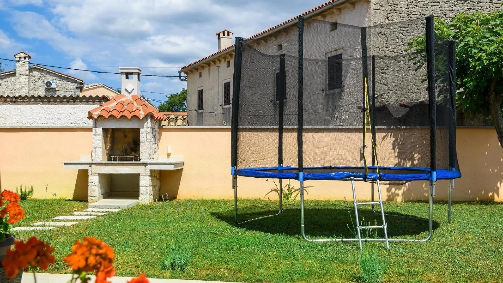 Nyaraló Ferienhaus Mit Privatpool Fuer 4 Personen Ca 120 Qm In Divsici, Istrien Suedkueste Von Istrien